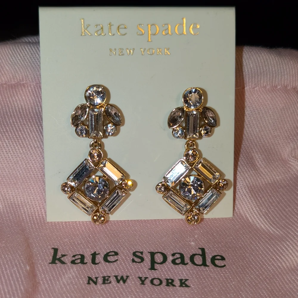 NWT kate spade Cocktails and Conversations Drop Earrings. Stunning 💎✨